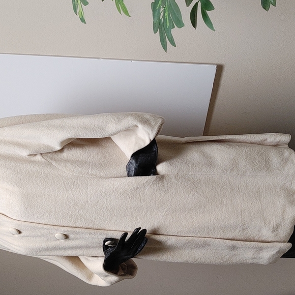 VTG 100% Cashmere Ivory Coat 4/6 - Picture 5 of 16